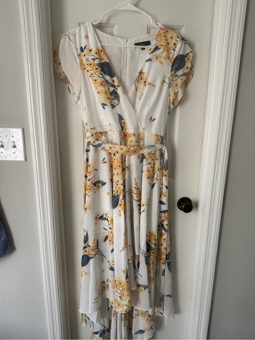 Lulu's White Floral V-Neck Hi-Low Midi Dress - Picture 5 of 13